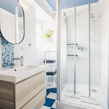 Uttied - Komfortabel Und Modern! Apartment Klausdorf